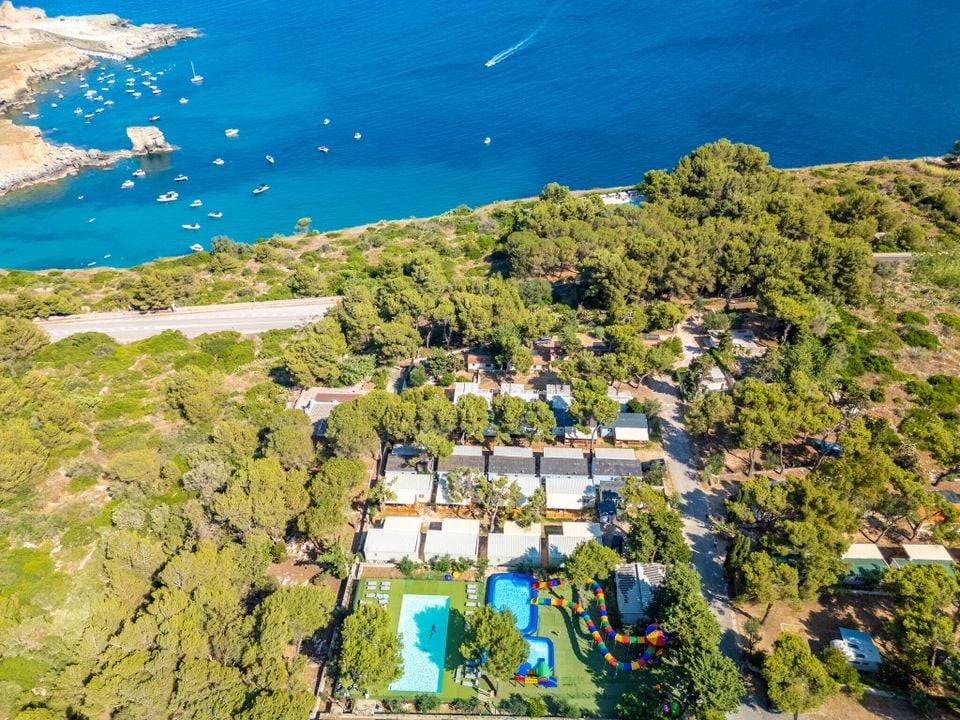 Camping La Scogliera | Santa Cesarea Terme, Apulië, Italië | €280