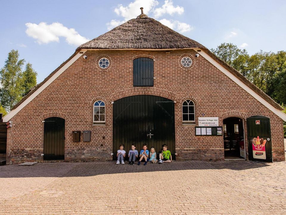 Charmecamping&Appartementen De Regge-Vallei | Den Ham, Overijssel, Nederland | €294